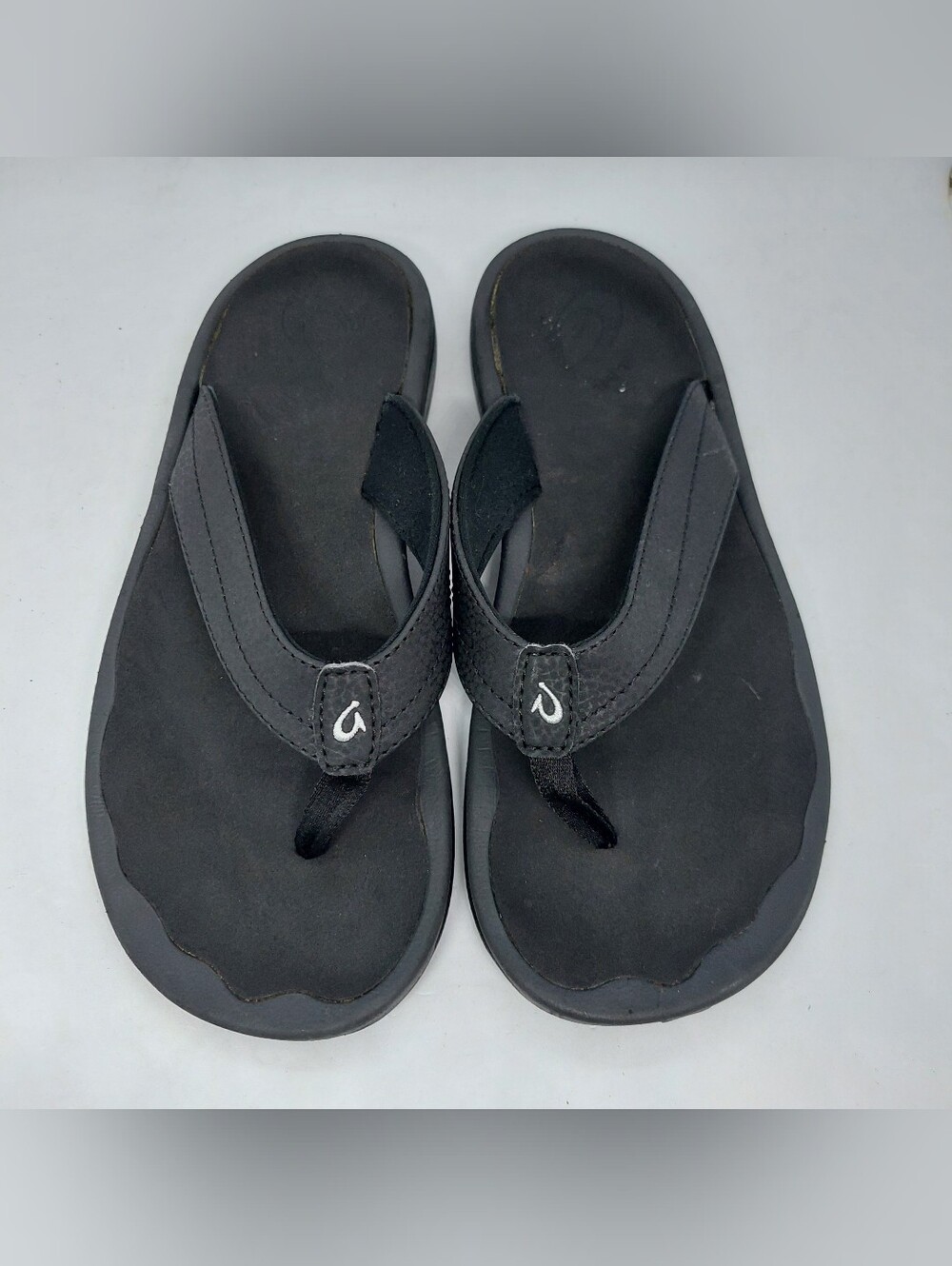 Olukai Ohana Flip Flop Sandals Black Womens Size 7 Casual Travel Summer Shoes